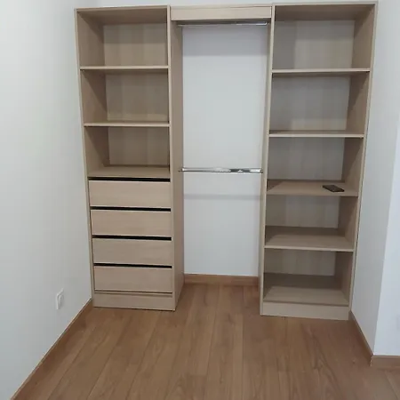 8 Personnes 100 M2 Neuf Ecommoy